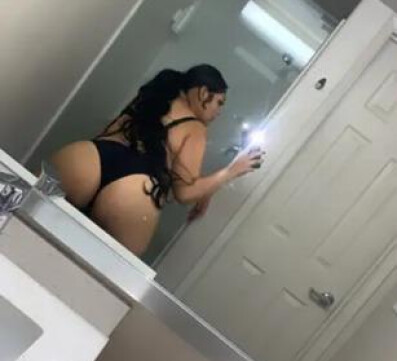 SEXY THICK LATINA 🦋💦💫